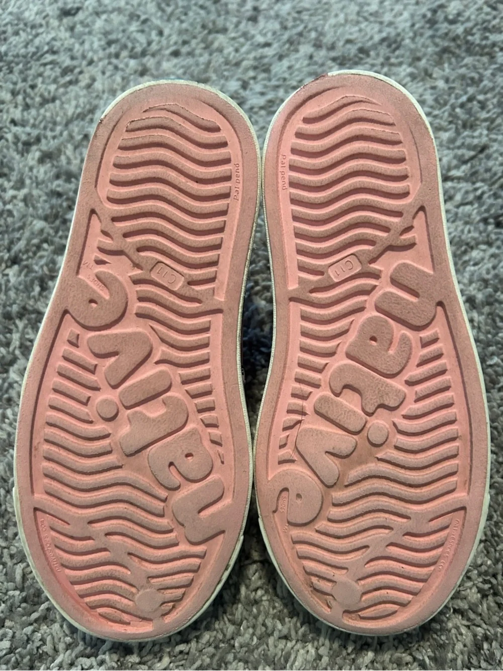 Native x Disney Kids' Minnie Printed Pink Slip-On Water Shoes